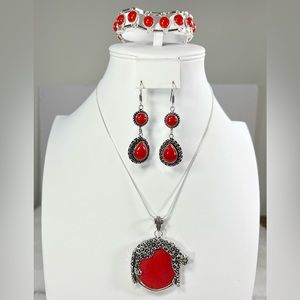 Coral 925 Gemstone Pendant Bracelet & Earrings Set
